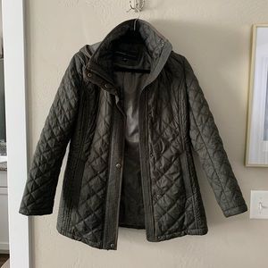 Olive light puff coat Small